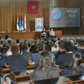 U saobraćajnim nesrećama prošle godine poginulo 89 mladih: Tribina ''Na maturu bez automobila'' organizovana i u Sremskoj…