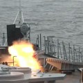 Na putu ka Kubi: Severna flota Rusije uvežbava gađanje visokopreciznim oružjem na Atlantiku /video/