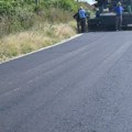 Postavljaju završni sloj: Obustava saobraćaja na putu Medveđa-Svilajnac