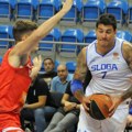 „Beli“ jači od nedaća: Košarkaši Sloge sezonu završili na 11. mestu KLS