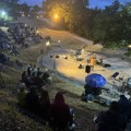 Zvuci Vasil Hadžimanov benda u Tripkovi (VIDEO)
