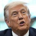 Трамп одложио спровођење закона о одузимању кинеског власништва на ТикТоком
