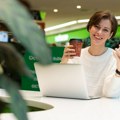 Stalno odlažete otvaranje računa u banci? Danas to možete da uradite potpuno onlajn