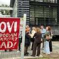 VIDEO Senat odlučuje o izboru u zvanje profesora Mihića: Ispred Rektorata kolege, studenti i građani