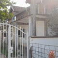Ovo je kuća Zorana Marjanovića Isečena je struja, mesecima nema nikog, komšije kažu da je na prodaju (foto/video)