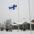 Dan žalosti nakon užasnog zločina: U Finskoj zastave spuštene na pola koplja, veliki broj ljudi zapalilo sveće ispred…