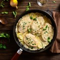 Kremasta piletina sa belim lukom: Francuski recept za savršen ručak