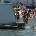 Plaža na kojoj su muškarci i žene odvojeni zidom, Tršćani je ne bi dali ni za šta