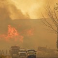 Divljaju požari u Turskoj, vatrogasci se svim silama bore protiv vatre! Stotine ljudi evakuisano