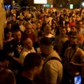 Protesti protiv nasilja u više gradova Srbije, u Čačku napadnut snimatelj RTS-a