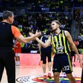 Loše vesti za Fenerbahče - Šarunas ostao bez igrača