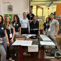 Maturanti Medicinske škole iz Leskovca na Festivalu nauke u Tutinu