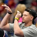 Pola milijarde dolara za jednog čoveka! Da, dobro ste pročitali 500.000.000! Amerika u neverici zbog ugovora kakav sport još…