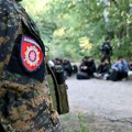 3 Automatske puške, 25 pasoša, 12 ličnih karata Rezultati velike policijske akcije na severu Srbije, nađen 371 iregularni…
