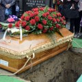 Kovčeg u kafani pored šanka: Ovakvu sahranu Srbija ne pamti: Dušan je pred smrt imao samo jednu želju, na večni počinak…