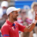 Novak Đoković ne blista samo u tenisu: Srbin se oprobao i u ovom sportu, pa izazvao jednog od najvećih (video)