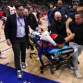 Horor povreda u NBA ligi! Cela hala se sledila posle jezivog krika! Košarkaš zaplakao kada je video rivala, uznemirujući…