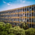Petoro okrivljenih za pad nadstrešnice ostaje u pritvoru, a mera kućnog pritvora određena za četvoro