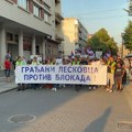 „Građani Leskovca protiv blokada“: U Leskovcu protestna šetnja članova i simpatizera SNS-a
