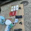 Zaplenjeni narkotici i pištolj, uhapšen osumnjičeni u Sremskoj Mitrovici