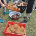 (FOTO) U Valjevu održana 19. "Čvarkijada": Cena čvaraka koliko i kilogram prasećeg pečenja