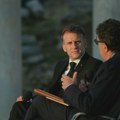 Makron najavio da napušta politiku 2027. godine