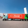 Coca-Cola HBC Srbija podstiče razvoj logistike sa niskim emisijama Prvi električni šleperi kompanije Coca-Cola HBC Srbija na…