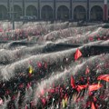 (Foto) "Trampovo ubistvo je naša odgovornost, kunem se tvojom krvlju" Milioni su danas klicali jezive povike: "Na Amerikance…