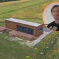 Ivan je sagradio predivnu kuću za manje od 10.000 evra: Danas živi kao kralj i ne plaća račune