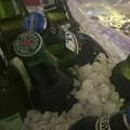Pao grad, ali nije pokvario svadbu: Vetar odneo šatru, momci ledenicama hladili pivo (foto, video)