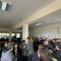Do 18 časova glasalo više ljudi sa KiM nego prošle godine za ceo izborni dan: Velika izlaznost građana iz južne srpske…