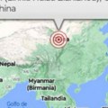 Ima mrtvih: Razoran zemljotres pogodio Kinu (video)
