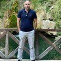 Urednik „Slavija info“ Ljubomir Stefanović koga je privela BIA dobio podršku brojnih ličnosti iz javnog i političkog…