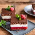 Kapri torta: Letnja voćna rapsodija