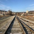 Pruga prema Merdaru se obnavlja kilometar po kilometar, ali vozova i dalje nema