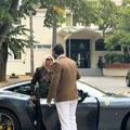 Izdaje četiri stana i ima vozni park od 500.000 evra: Naša pevačica gradi kuću od 400 kvadrata, a za penthaus u Novom Sadu…