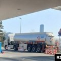 Republikanski kongresmeni traže da se preispita produženje licence za Naftnu industriju Srbije