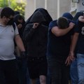 Sud u Atini odredio pritvor za još 40 huligana, porodica ubijenog mladića traži posebnu istragu