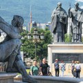 Transparent u Skoplju: Orao ima dve glave, a jedna je u Mitrovici