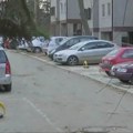 Stanari ulice u Mirijevu prisvojili parking, komšije besne! Stavili stubiće koji pište kad im je mesto ugroženo