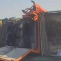 Kamion s putarima potpuno smrskan, četvoro povređenih: Strašna nesreća na auto-putu kod petlje Kovilj, vatrogasci morali da…