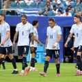 Totalni kolaps reprezentacije na Mundijalu! Zvezda Reala predvodi pobunu! "Ludak" oterao fudbalere sa sastanka pred meč odluke!…