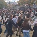 Gimnazijalci širom Srbije igrali kolo, čekaju hapšenja