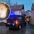 "Rekli su mi da je deka ušao unutra, a onda se čula eksplozija!": Policajac Duško utrčao je pravo u vatru i spasao dvoje…