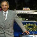 Čuveni auto ga nikada nije izdao: Grk svojim taksijem prešao neverovatnih 4,6 miliona kilometara: Samo u Beogradu bio više…