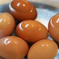 Evo kako skuvati jaja a da ne puknu Domaćice tvrde da ovo urade i nemaju taj problem