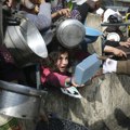 УН саопштиле да су обуставиле дистрибуцију хране у Рафи због недостатка залиха
