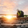 Vesić: Izgradnja brzih pruga suštinski važna za razvoj Srbije