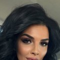 Nikad dublji dekolte Milene Popović: Uski prsluk samo što ne pukne, grudi u prvom planu: Mreže se usijale (foto)