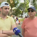 Građani i studenti i danas ispred policijske stanice Novi Beograd: Ne zna se gde su privedeni studenti VIDEO